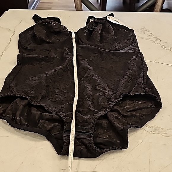 NWT Bali Lace N Smooth Firm-Control Body Shaper 40DD Black - Picture 2 of 7